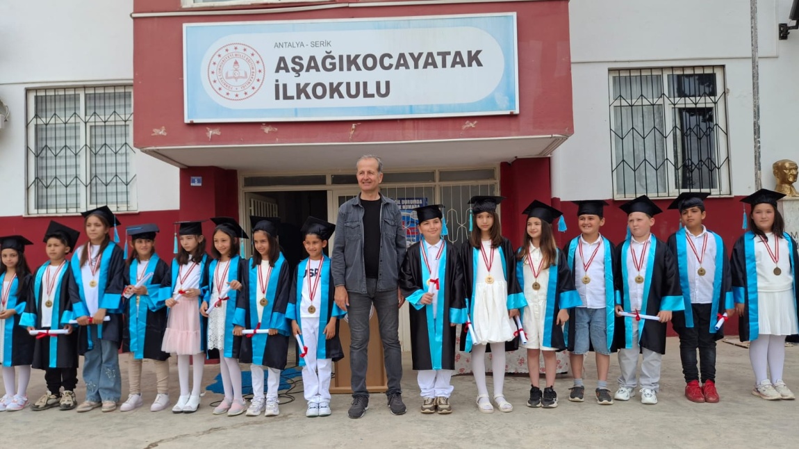 4-B Sınıfı Mezun oldu